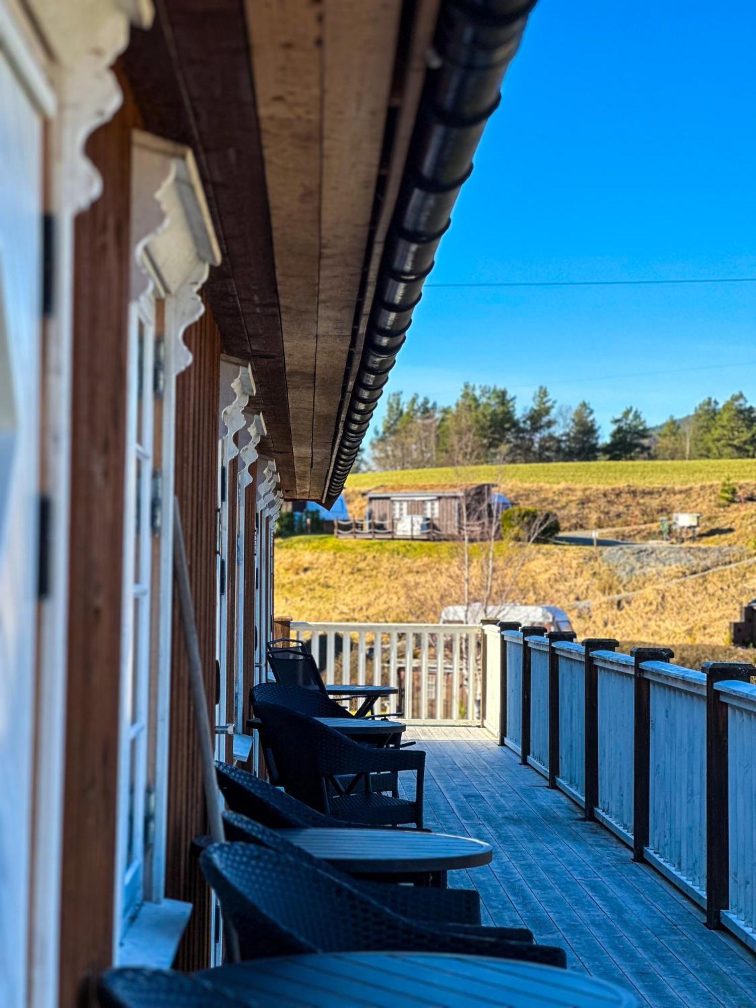 Valsoya Hotel Valsøyfjord Eksteriør billede